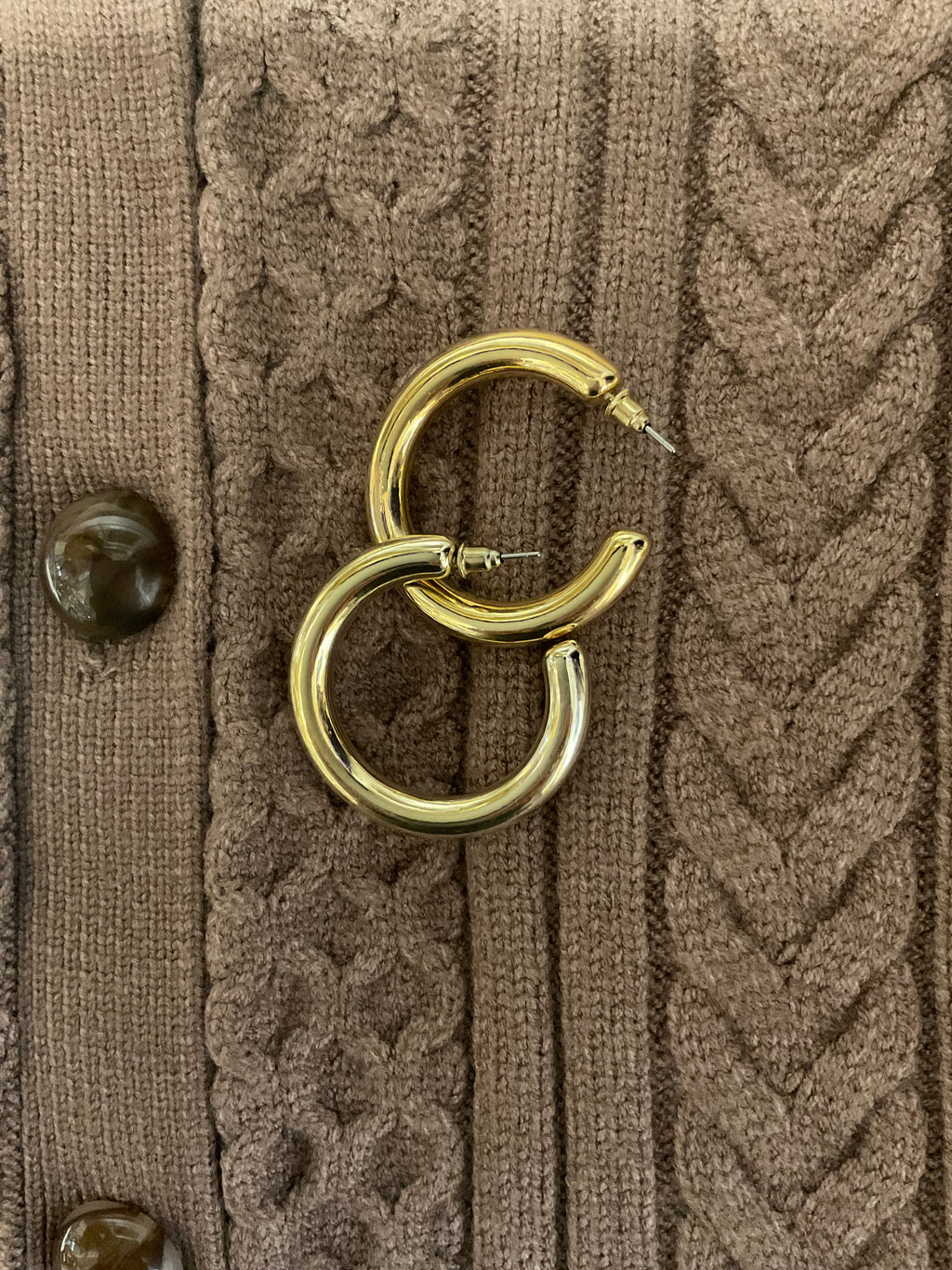 Classic Gold Hoop