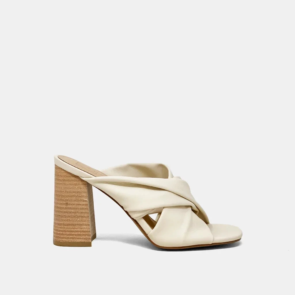 We're Going to Fiji Heel