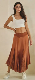 On the Edge Skirt