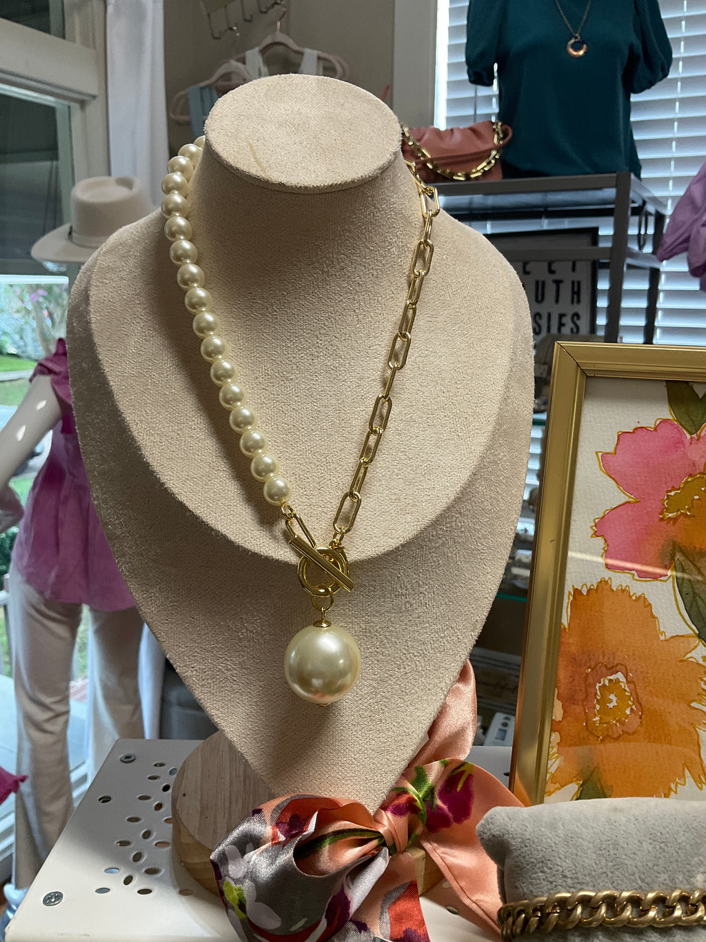 The Agatha Necklace